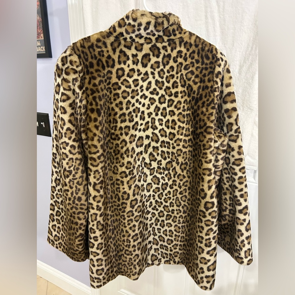 Dress Barn Leopard Print Faux Fur Coat - Picture 2 of 2
